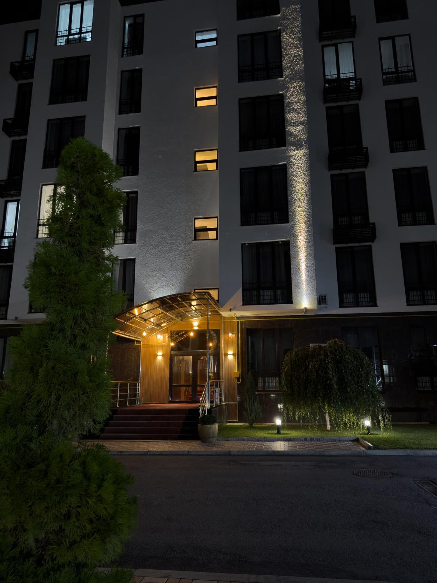 Casablanca Apart Hotel Bișkek Exterior foto